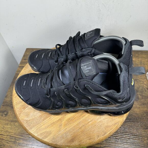Nike Air Vapormax Plus Shoes Mens Size 12.5 Running 924453-004 main image 7
